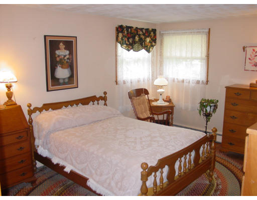 10 Joey Road Revere, MA 02151 - Photo 6 of 11 Gallery Image 6