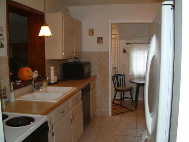 4574 Errington Road Columbus, OH 43227 - Photo 3 of 5 Gallery Image 3
