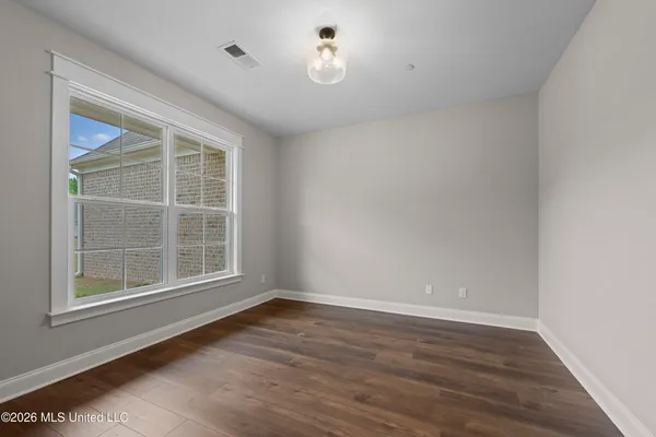 $569,900 | 1755 Tributary Drive, Hernando, MS 38632