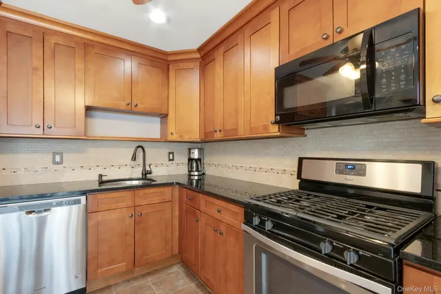 $475,000 | 40 H Heritage Drive, Unit H, New City, NY 10956