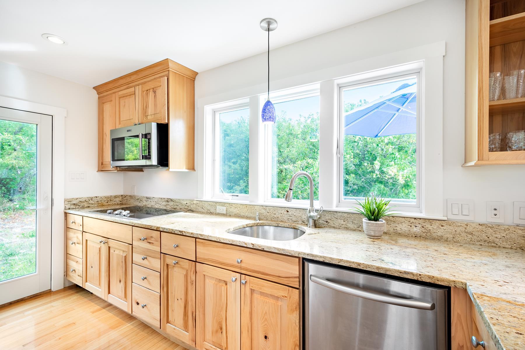 31 Ryder Beach Road Truro, MA 02666 - Photo 12 of 35 31 Ryder Beach Road, Truro MA-25 (Copy)