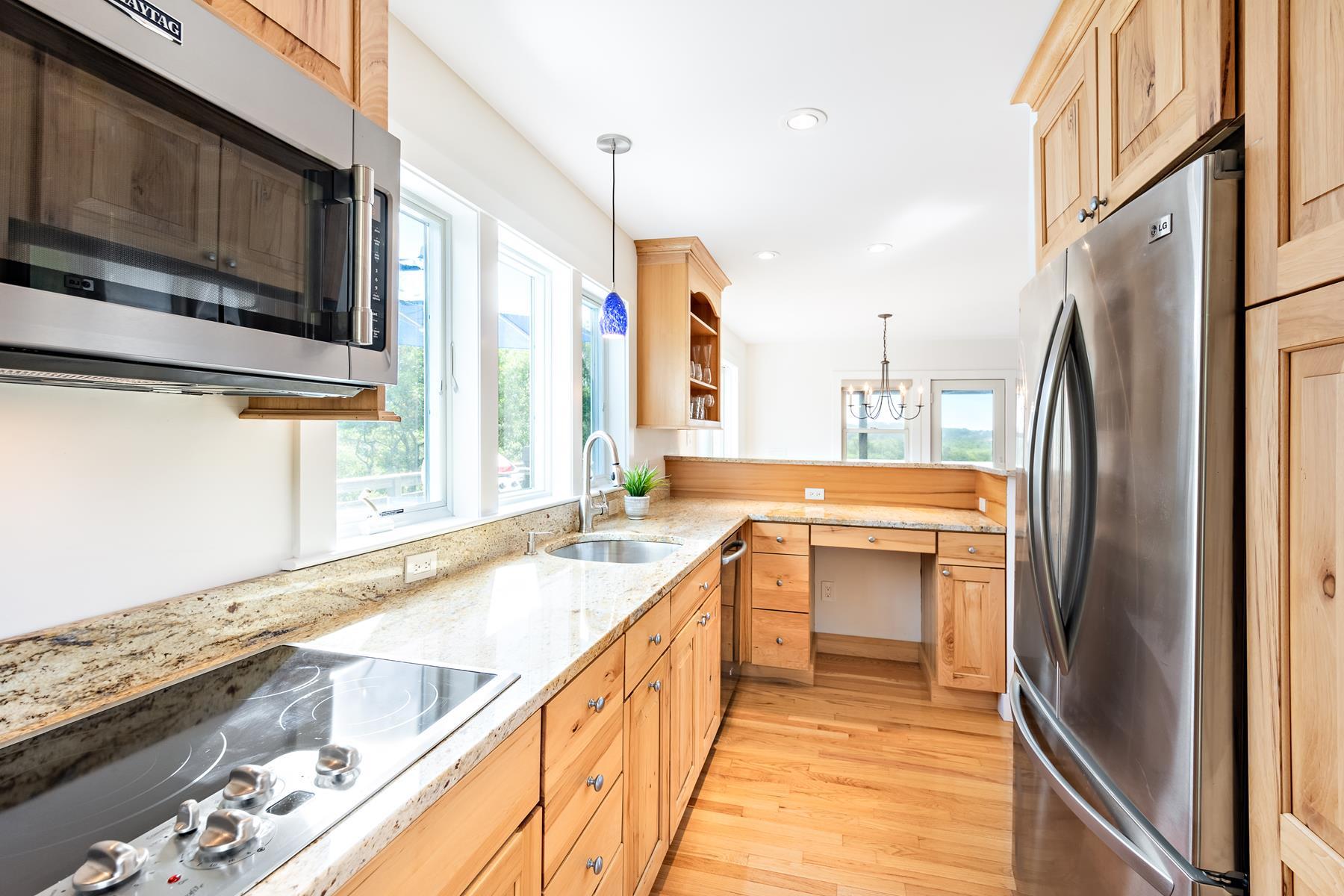 31 Ryder Beach Road Truro, MA 02666 - Photo 14 of 35 31 Ryder Beach Road, Truro MA-27 (Copy)