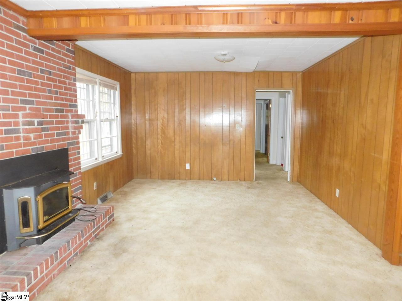 3610 Cokesbury Road Hodges, SC 29653 - Photo 6 of 17