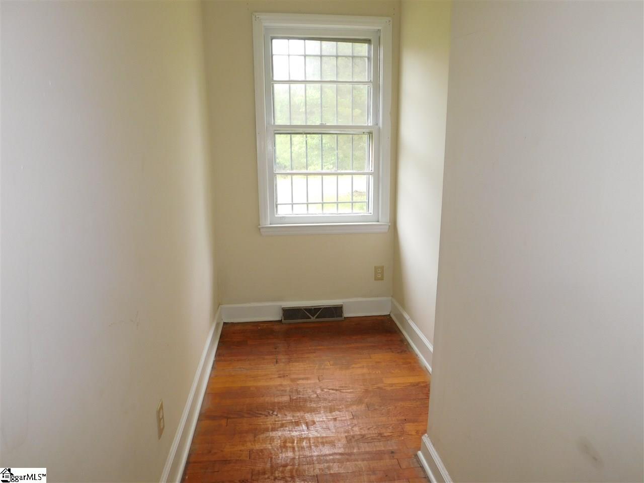 3610 Cokesbury Road Hodges, SC 29653 - Photo 8 of 17