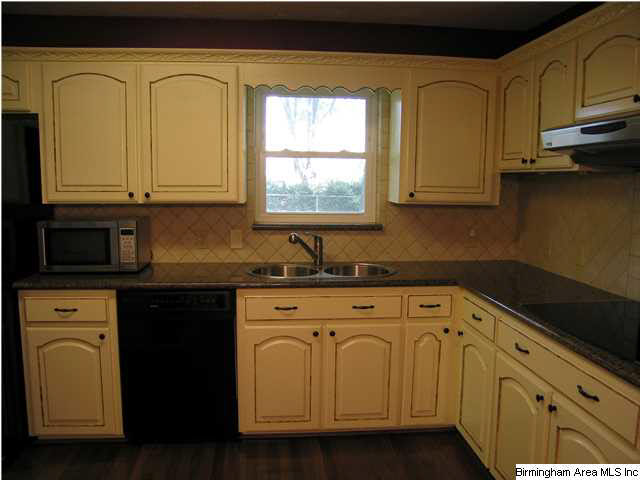 4907 15th Street Road Bessemer, AL 35023 - Photo 6 of 29