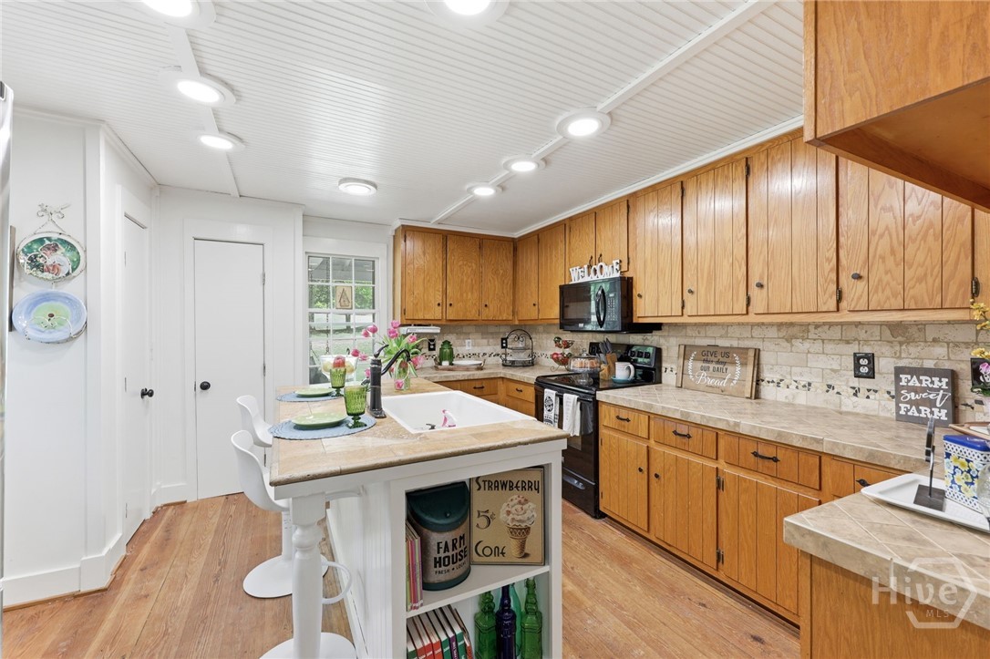 1502 Union Church Road Watkinsville, GA 30677 - Photo 28 of 41 Light bright kitchen with island