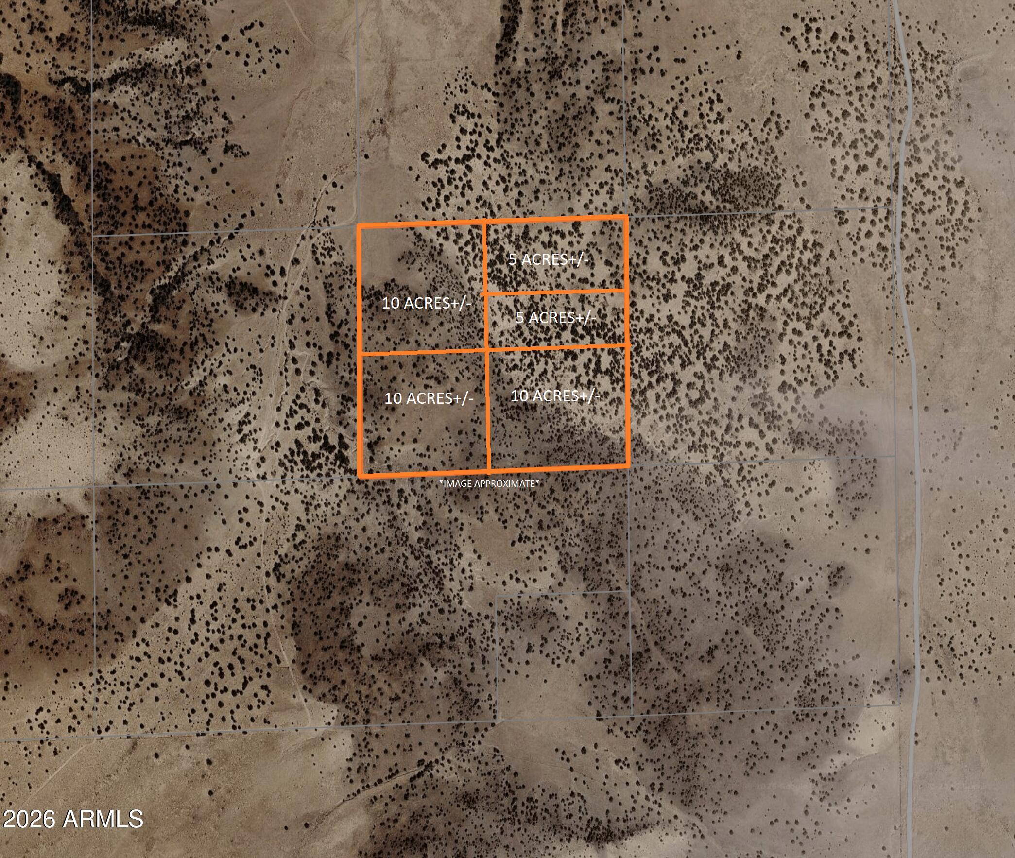 2121 County Road Concho, AZ 85924 - Photo 2 of 9 a view of a pathway to yard