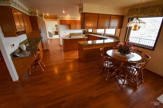 $749,000 | 2530 Valleyview Drive, Clarkston, WA 99403