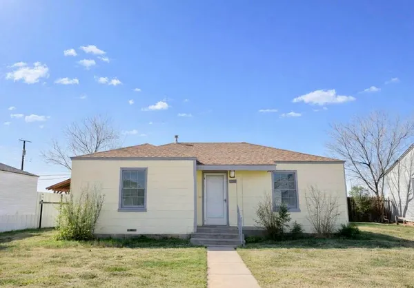 $72,000 | 1618 9th Street, Levelland, TX 79336