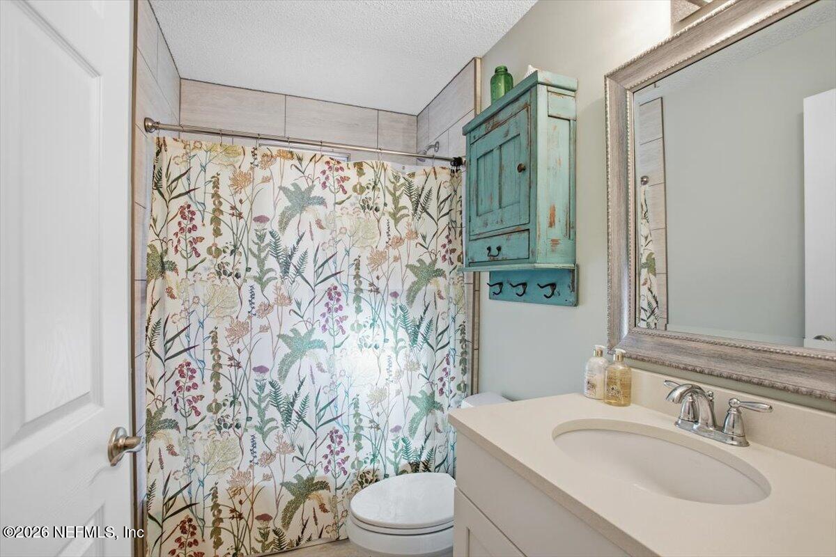 2822 Eagle Point Road Middleburg, FL 32068 - Photo 17 of 29 11-Bathroom