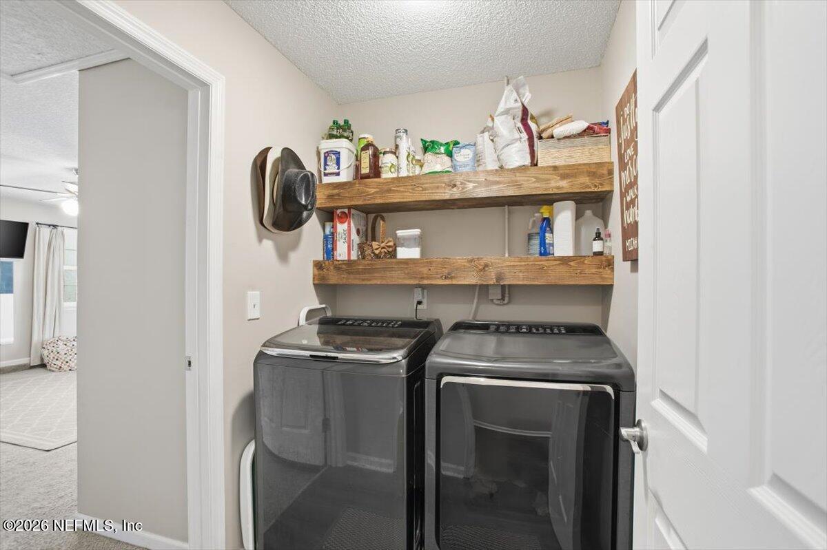 2822 Eagle Point Road Middleburg, FL 32068 - Photo 19 of 29 15-Utility Room