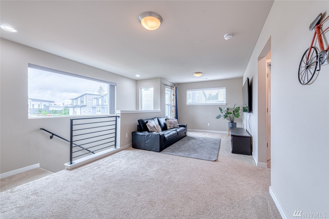 19220 37th Drive Southeast Bothell, WA 98012 - Photo 13 of 25 Gallery Image 13