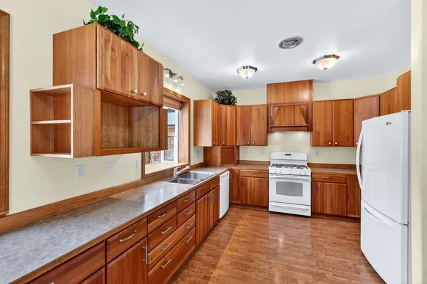 $577,700 | 245 Jade Drive, Newport, WA 99156