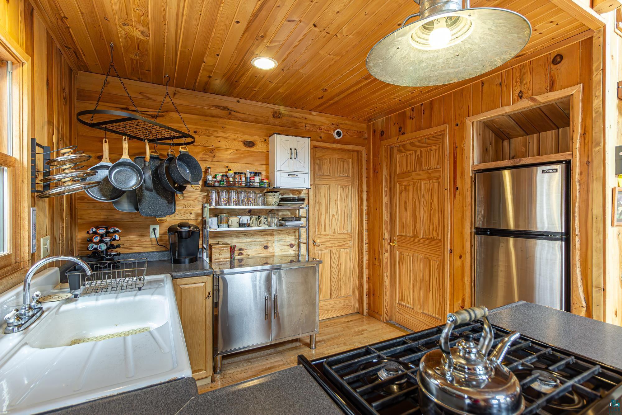 1736 North Grassy Road Ely, MN 55731 - Photo 11 of 97 Gallery Image 11