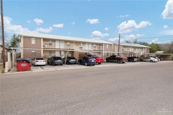 $890,000 | 401 Bravo Boulevard, Roma, TX 78584