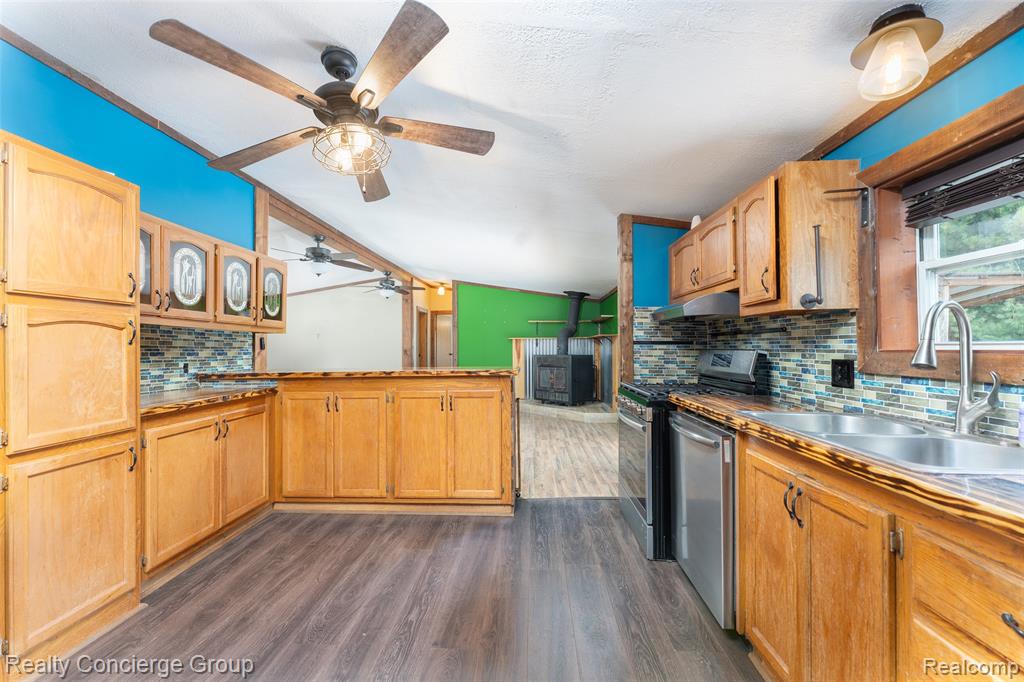 16013 Bird Road Linden, MI 48451 - Photo 11 of 42