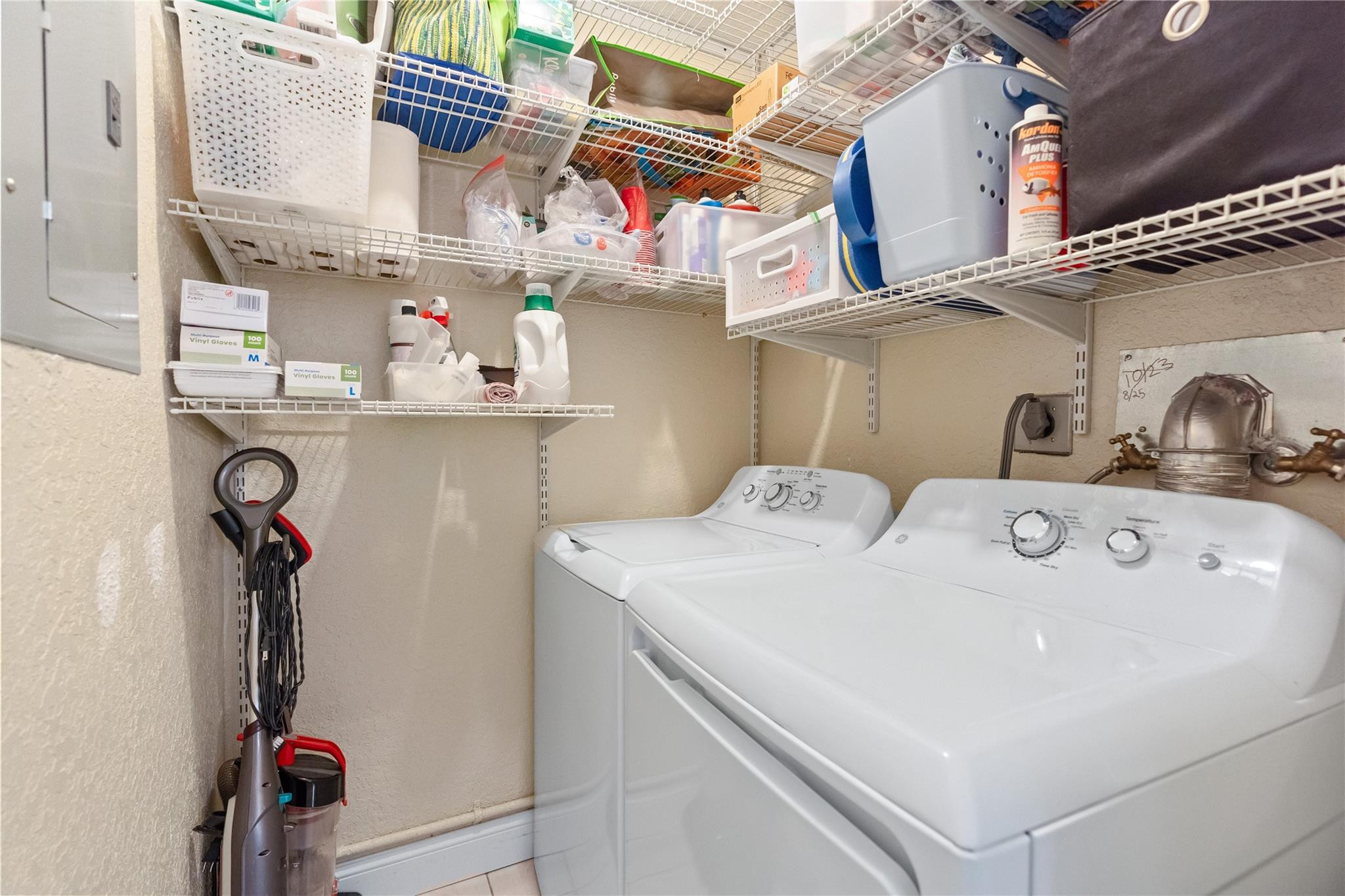 2061 Southwest 90th Avenue, Unit B17 Davie, FL 33324 - Photo 18 of 38 a utility room with dryer and washer