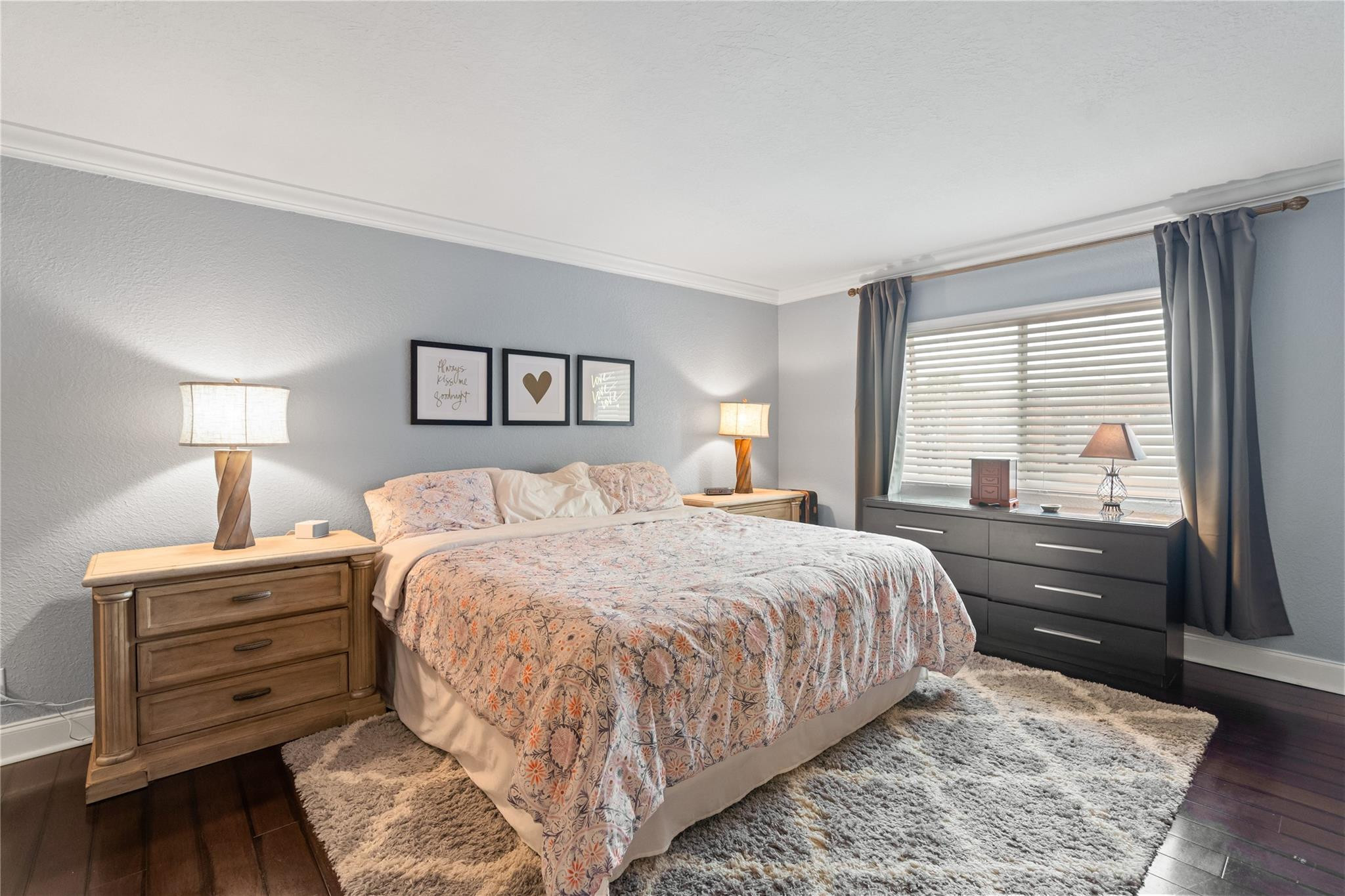 2061 Southwest 90th Avenue, Unit B17 Davie, FL 33324 - Photo 23 of 38 a bedroom with a bed and a dresser