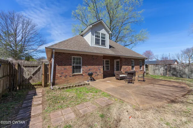 $299,900 | 26 Ivybrook Drive, Jackson, TN 38305