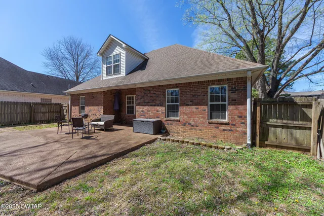 $299,900 | 26 Ivybrook Drive, Jackson, TN 38305