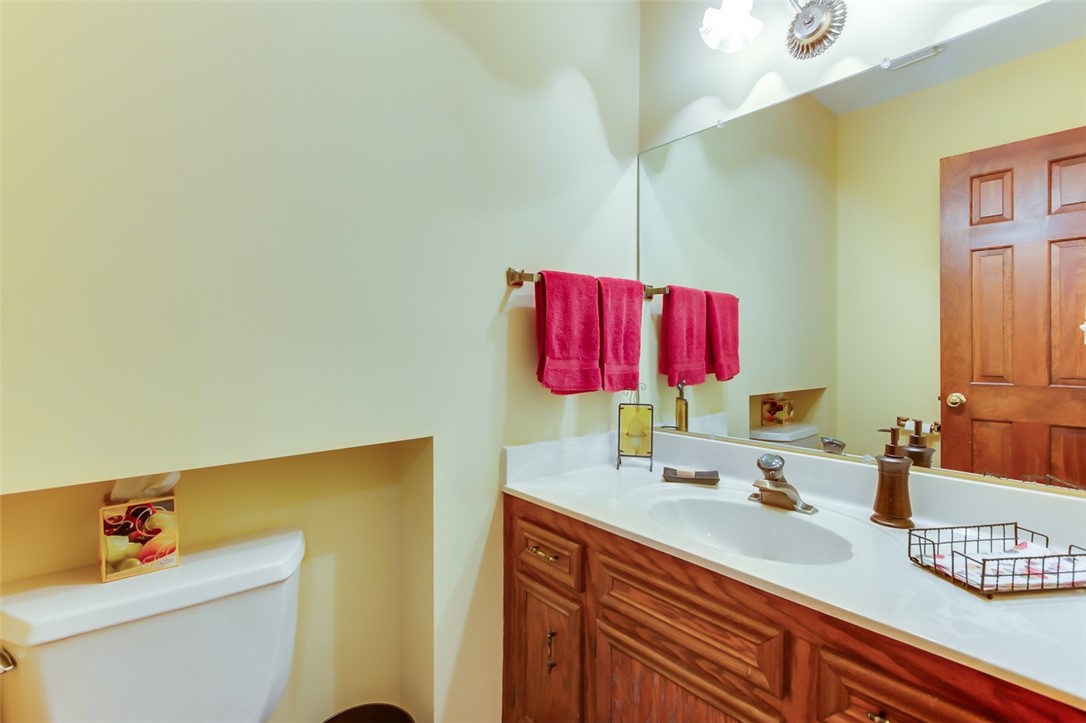 307 Fox Creek Road Anderson, SC 29621 - Photo 4 of 38