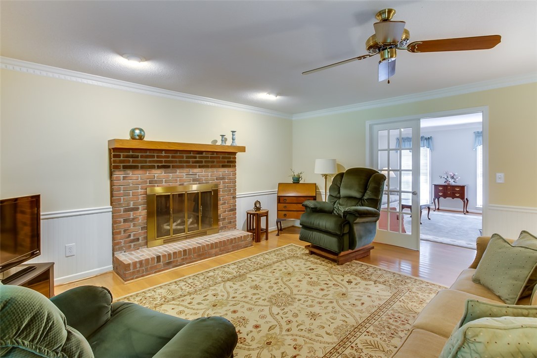 307 Fox Creek Road Anderson, SC 29621 - Photo 8 of 38