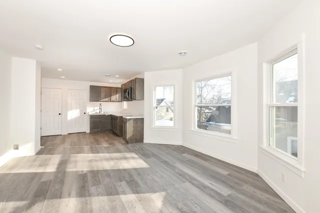 $280,000 | 5807 20th Avenue, Kenosha, WI 53140