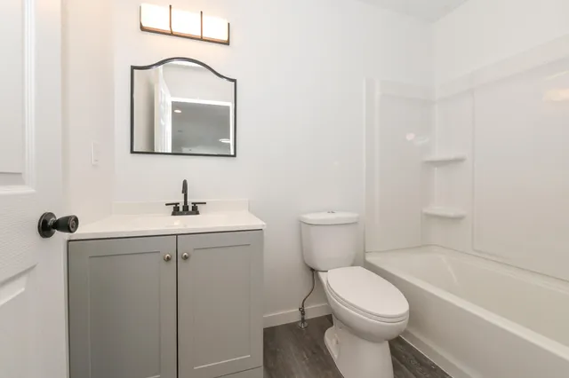 $280,000 | 5807 20th Avenue, Kenosha, WI 53140