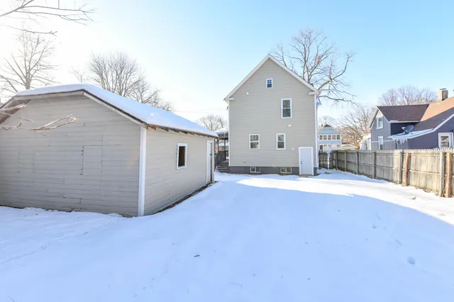 $280,000 | 5807 20th Avenue, Kenosha, WI 53140