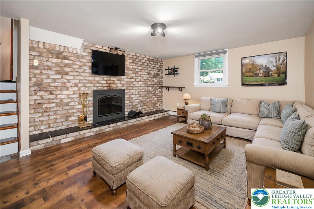 1835 Pinehurst Road Bethlehem, PA 18018 - Photo 22 of 30 Virtually staged