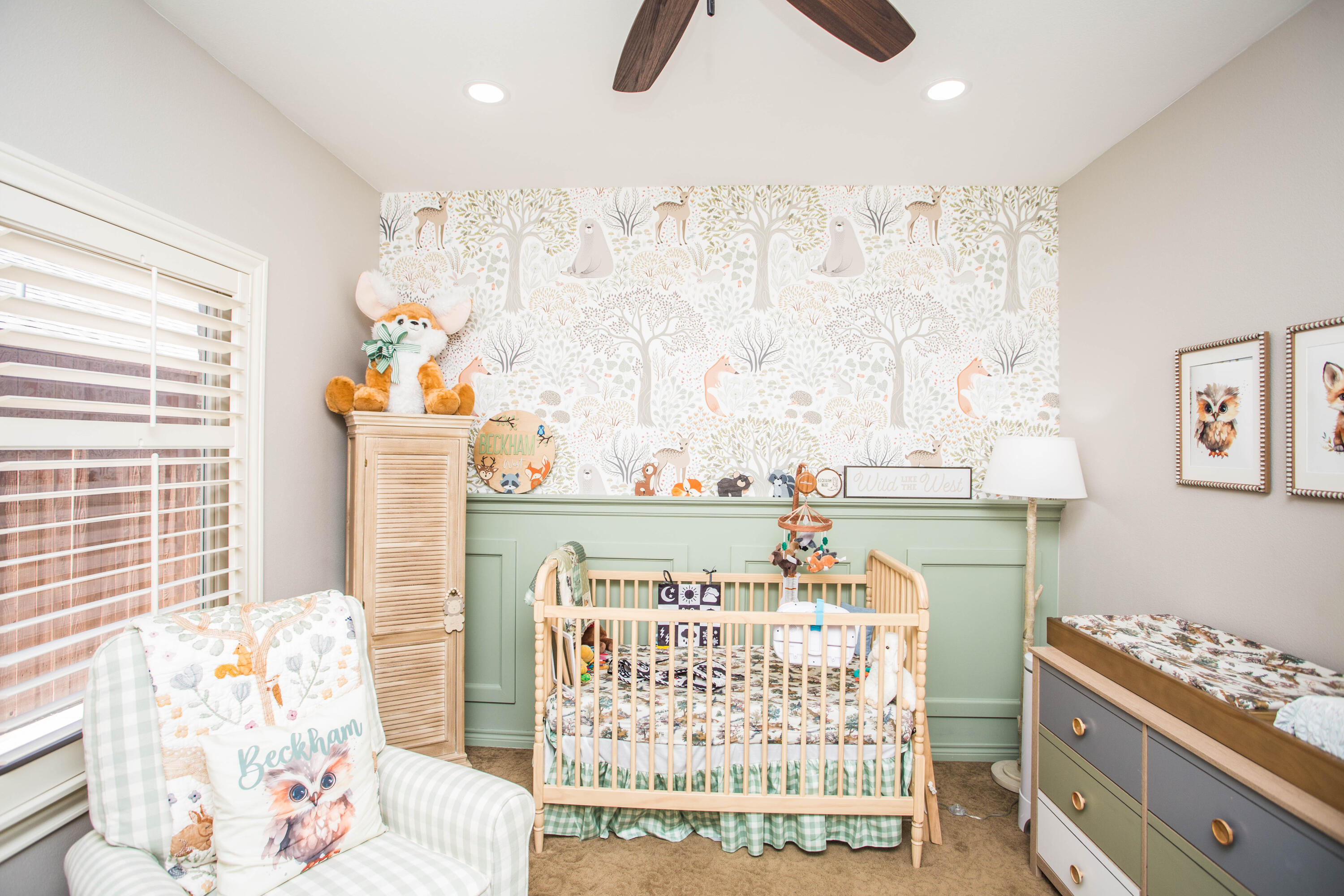 6018 87th Street Lubbock, TX 79424 - Photo 57 of 98 a view of hall way with furniture and a window
