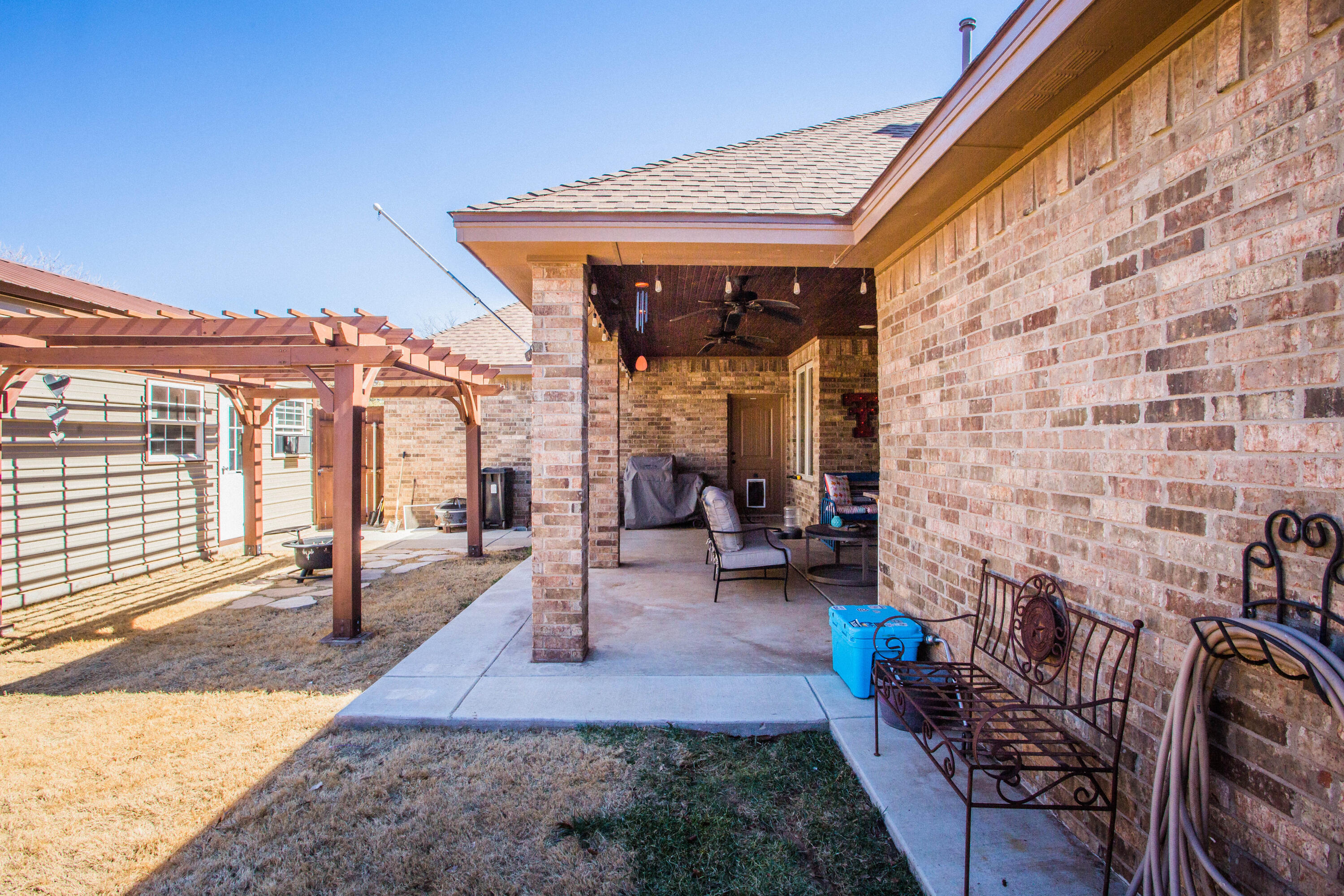 6018 87th Street Lubbock, TX 79424 - Photo 82 of 98 a view of living room with patio
