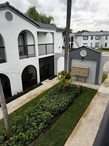 $2,500 | 18246 Mediterranean Boulevard, Unit 710, Hialeah, FL 33015