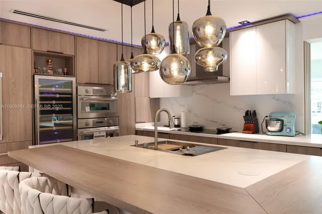 $9,900 | 2537 Southeast 10th Court, Pompano Beach, FL 33062