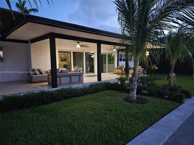 $9,900 | 2537 Southeast 10th Court, Pompano Beach, FL 33062