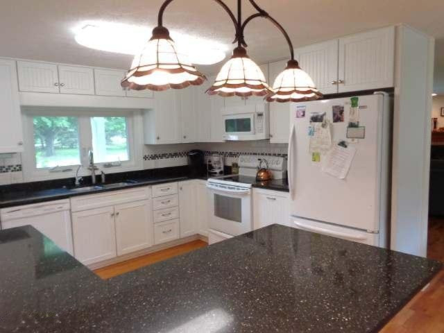 2835 Copp Road Niles, MI 49120 - Photo 13 of 40 close view of kitchen