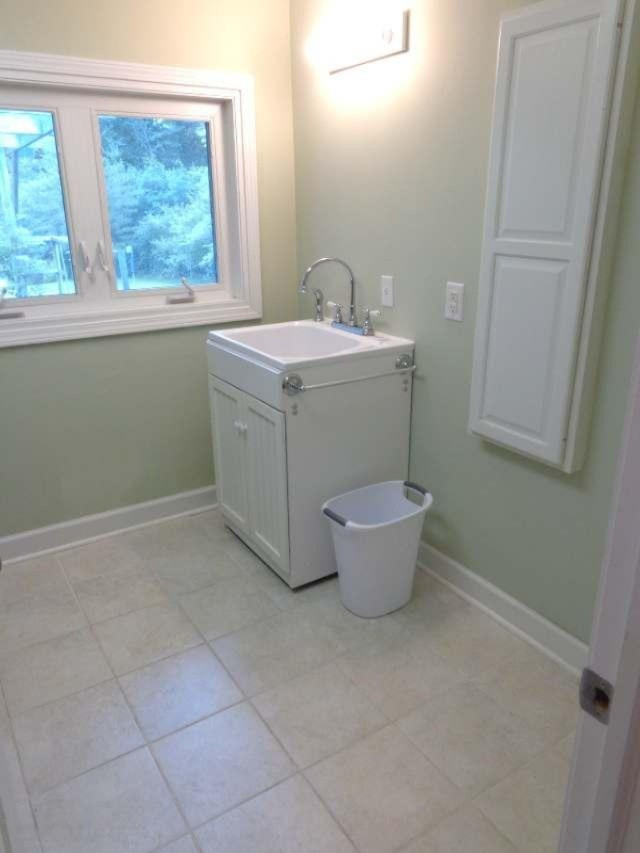 2835 Copp Road Niles, MI 49120 - Photo 17 of 40 One side of laundry room