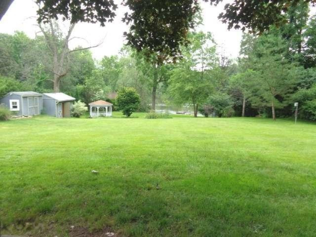 2835 Copp Road Niles, MI 49120 - Photo 34 of 40 backyard