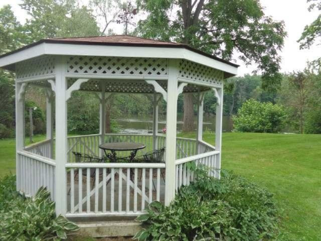2835 Copp Road Niles, MI 49120 - Photo 36 of 40 gazebo
