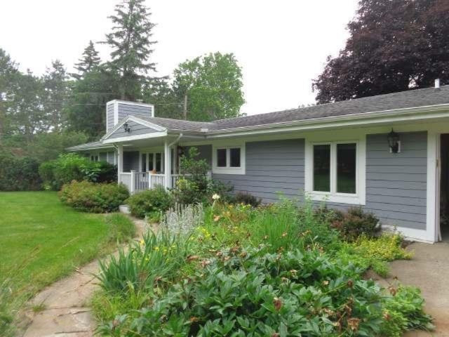 2835 Copp Road Niles, MI 49120 - Photo 4 of 40 Front porch view