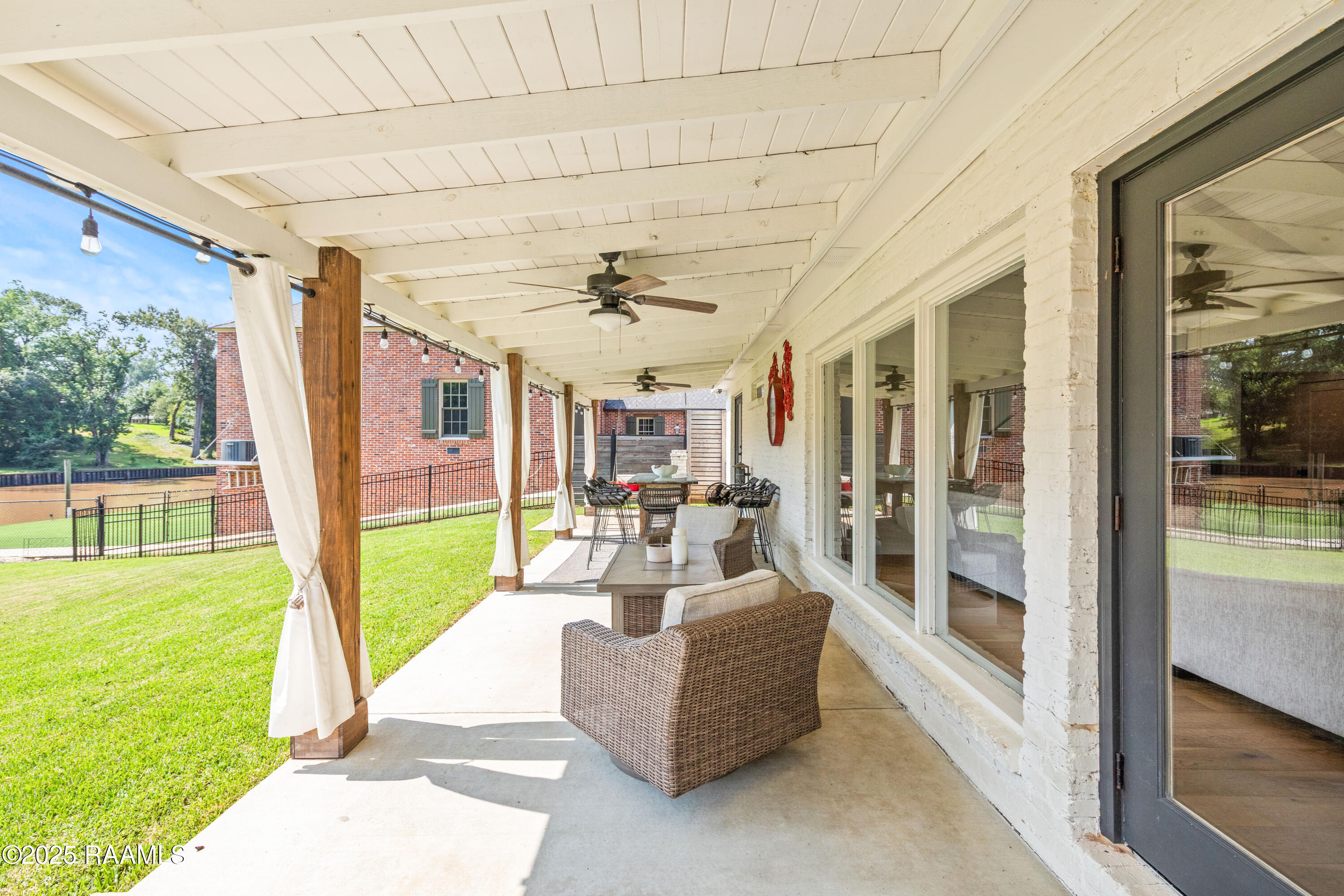 301 Kings Road Lafayette, LA 70503 - Photo 29 of 37 301Kings-21