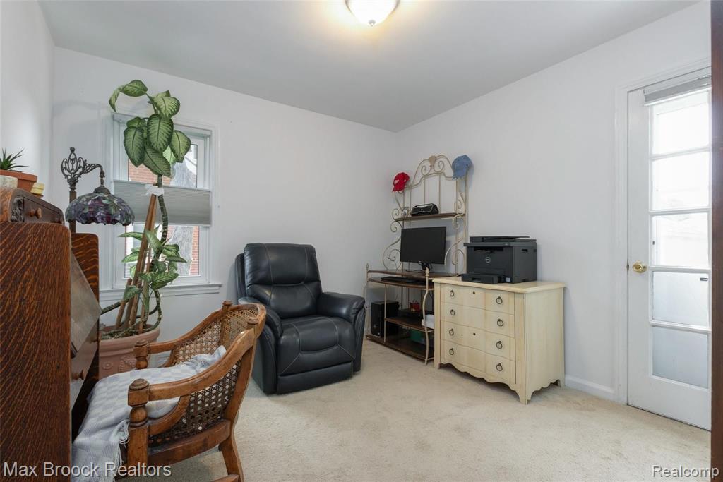 1353 Columbia Road Berkley, MI 48072 - Photo 22 of 29