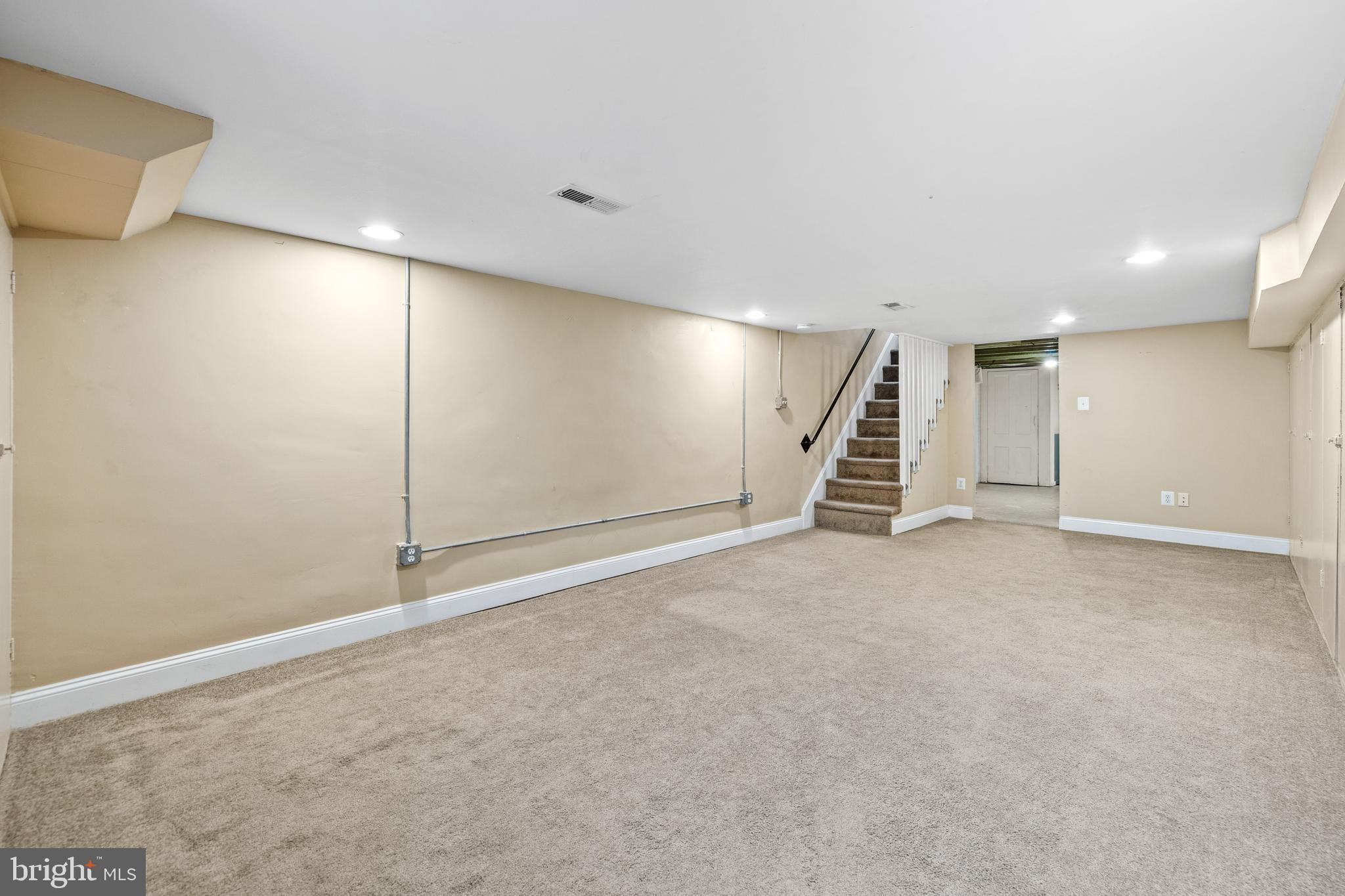 3702 Foster Avenue Baltimore, MD 21224 - Photo 28 of 39 a view of an empty room
