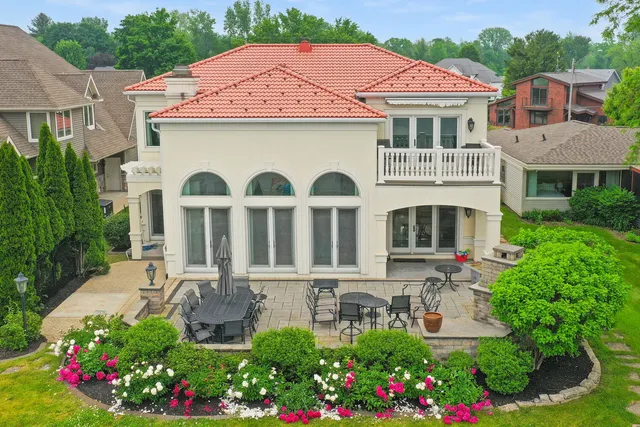 $1,500,000 | 68283 Park Shore Drive, Edwardsburg, MI 49112