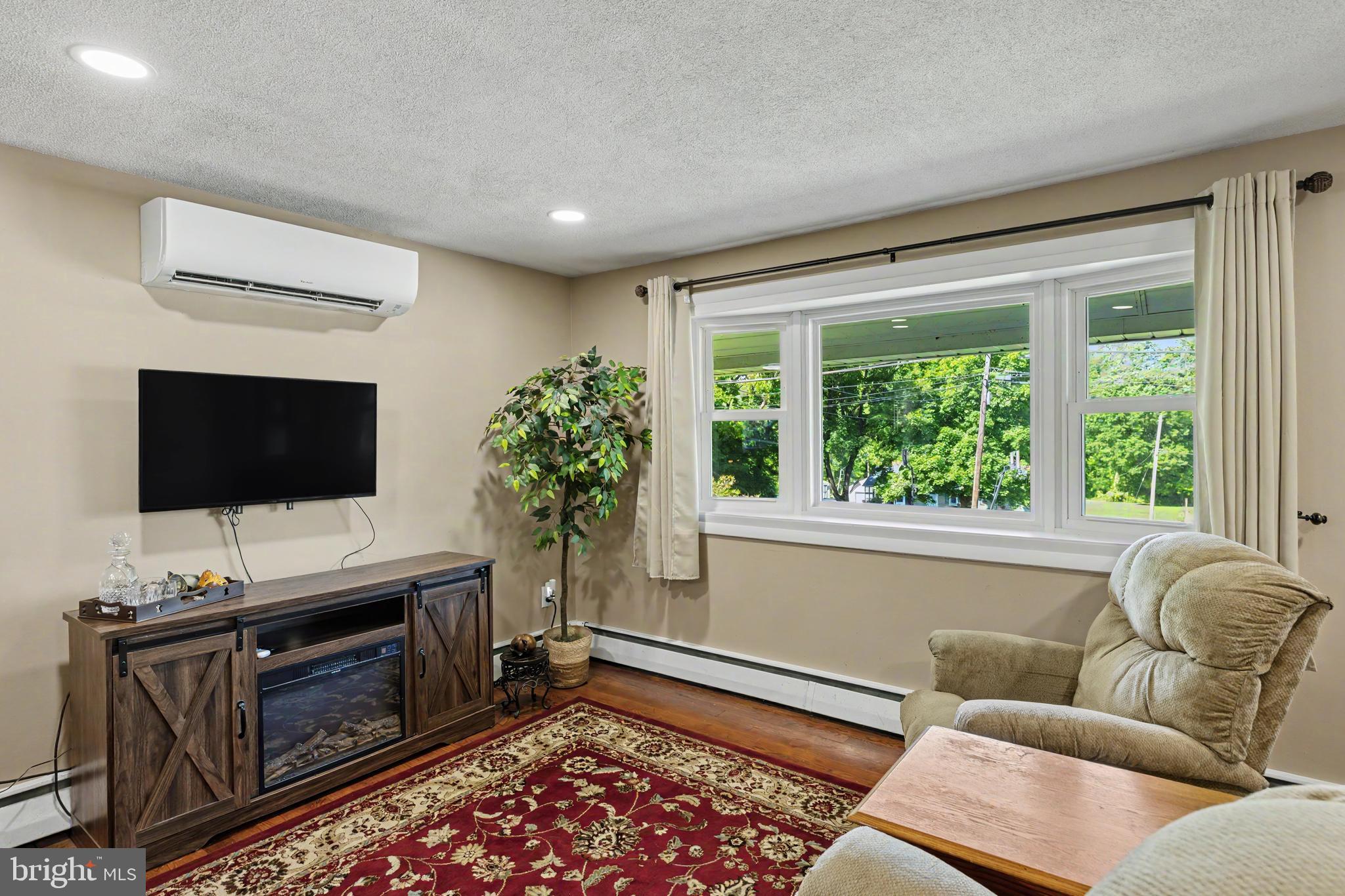 95 Duane Road Doylestown, PA 18901 - Photo 6 of 47