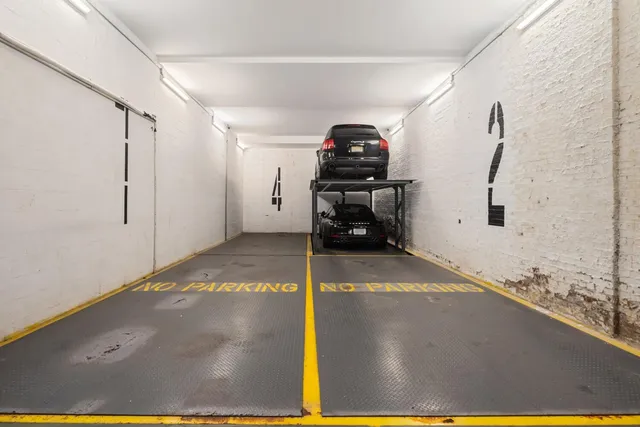 $1,369,000 | 159 West 24th Street, Unit 1A | Chelsea