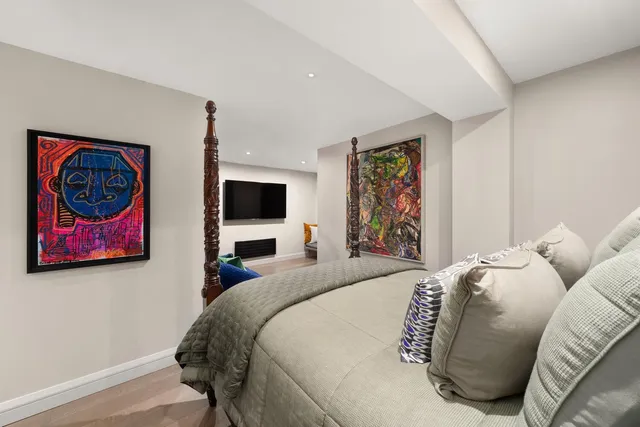 $1,369,000 | 159 West 24th Street, Unit 1A | Chelsea