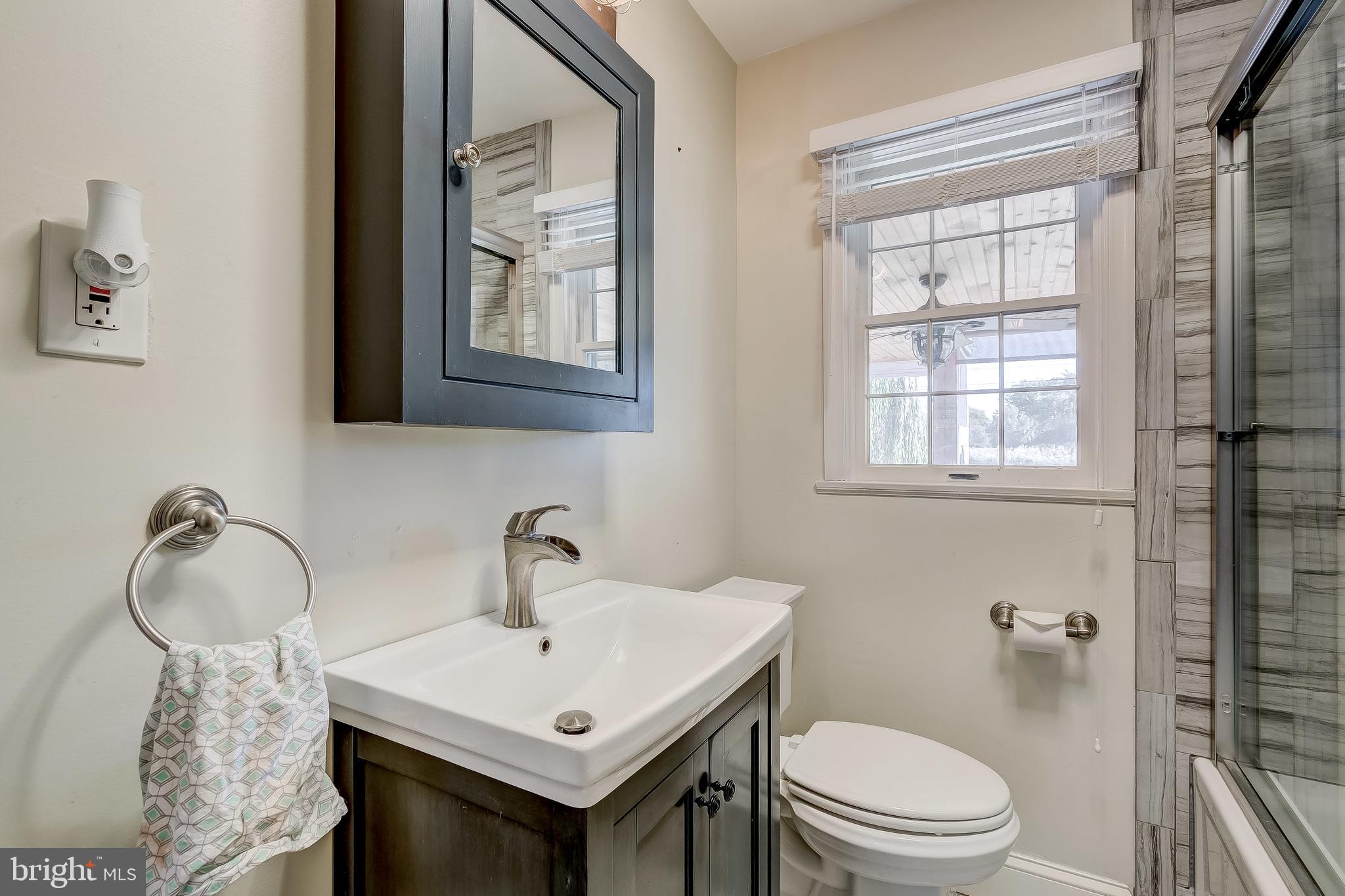 271 Kenwood Road Pasadena, MD 21122 - Photo 32 of 54 Full Bath