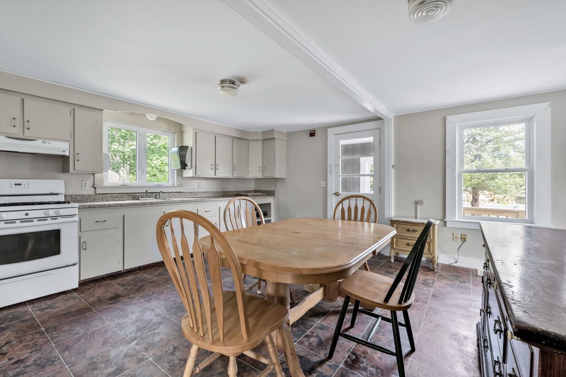 4 Cherry Street Wareham, MA 02571 - Photo 20 of 42 Gallery Image 20
