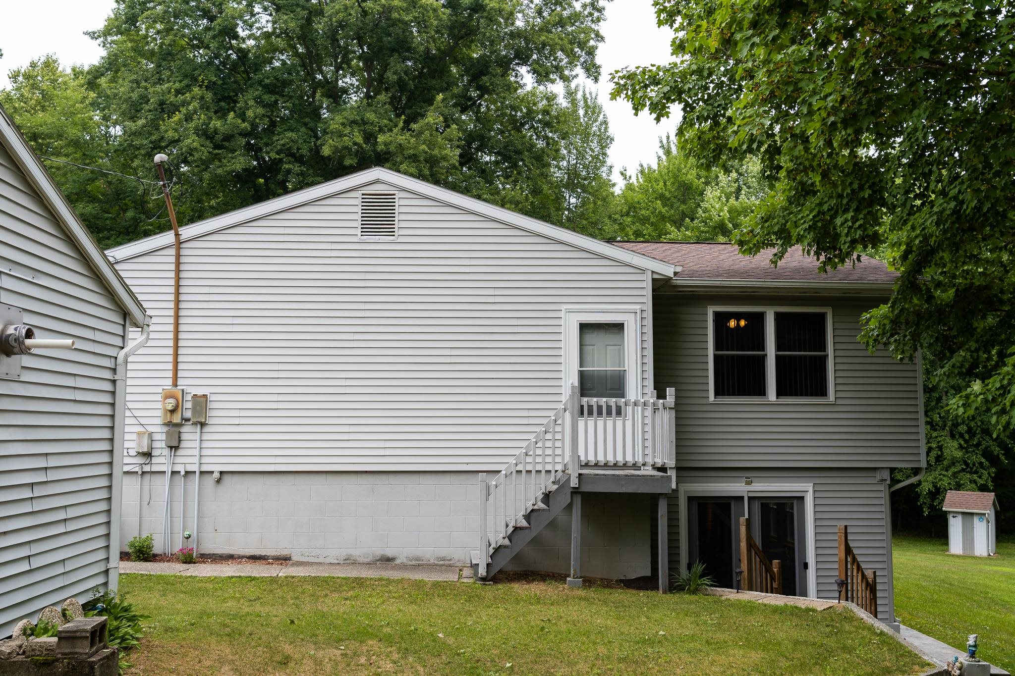 2765 East Rock Road Clare, MI 48617 - Photo 12 of 91 1948374-28736a26-cfbe-4e31-963c-67b90538a2b8.JPG